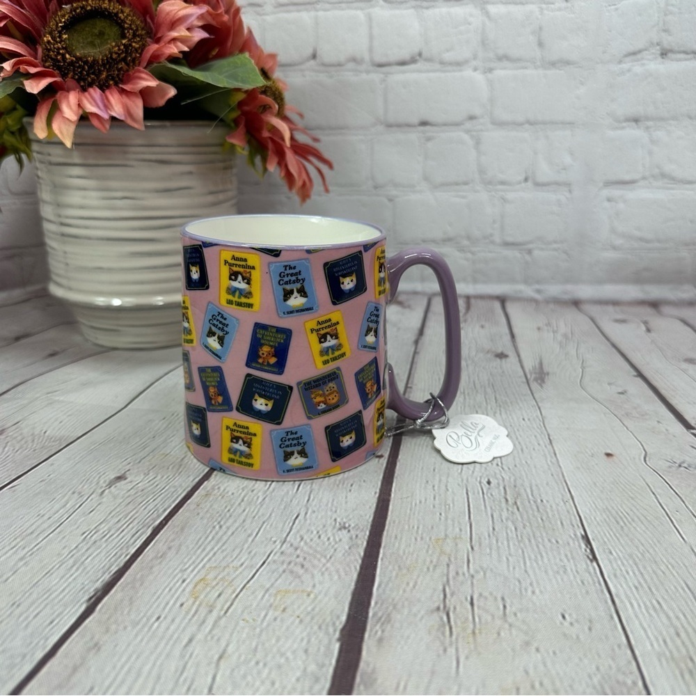 NWT bella planet cat by angie rozelaar Colorful cat-Themed Mug